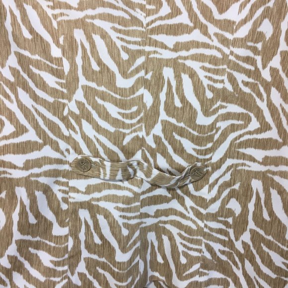 Beth & Madison Short Blazer Jacket - Picture 6 of 7